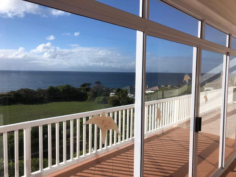 To Let 3 Bedroom Property for Rent in Simons Town Western Cape